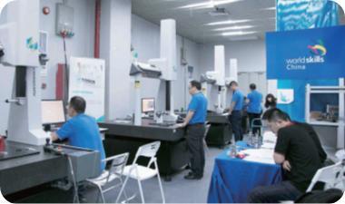 从课堂到智慧工厂 应用软件服务的演进与实践